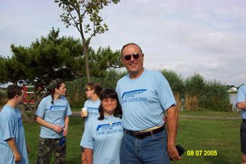 An athlete and her volunteer
